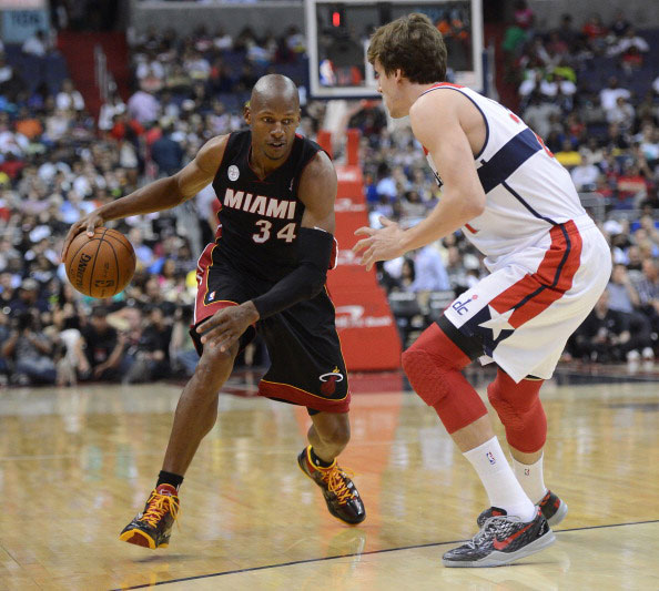 尤其在外线 尤其在外线