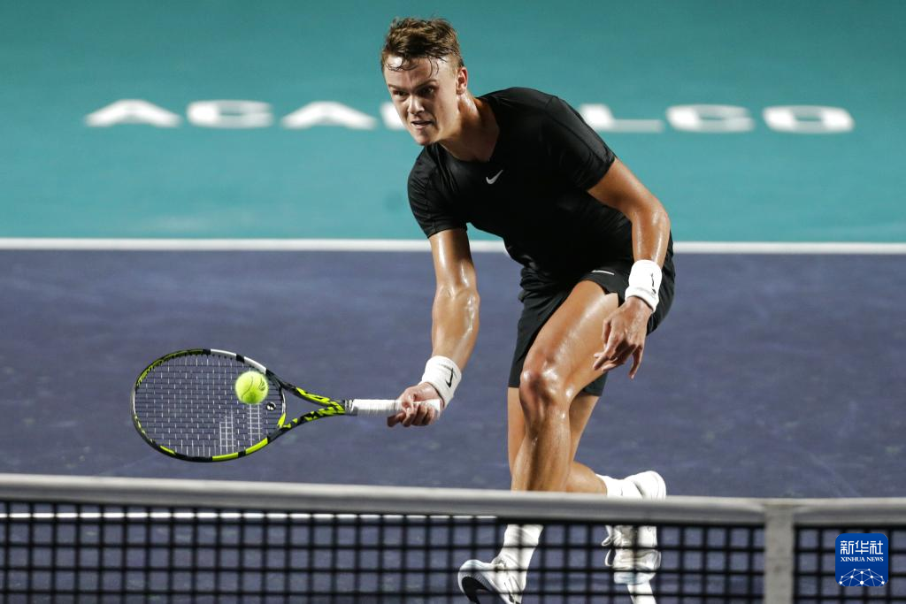 运动员们奋 运动员们奋